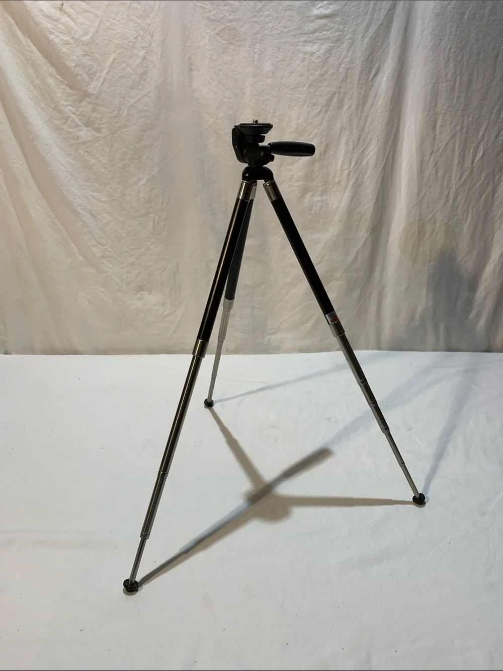 Targus Black Portable Camera Tripod with Quick-Adjust Head